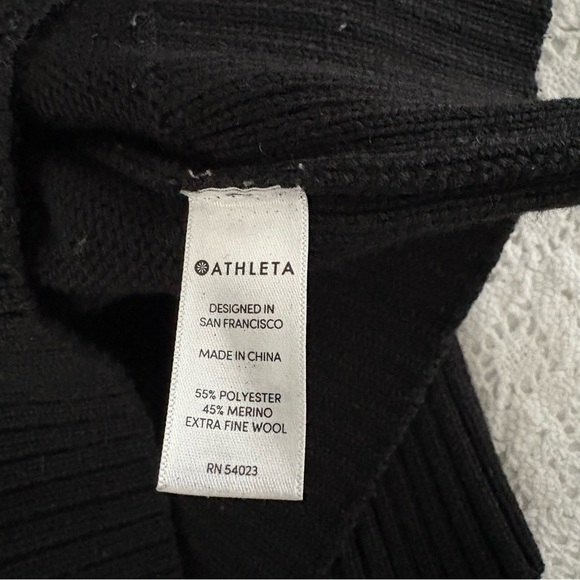 Athleta XL Black Cortina Merino Wool Sweater Merino wool blend. - Picture 5 of 6